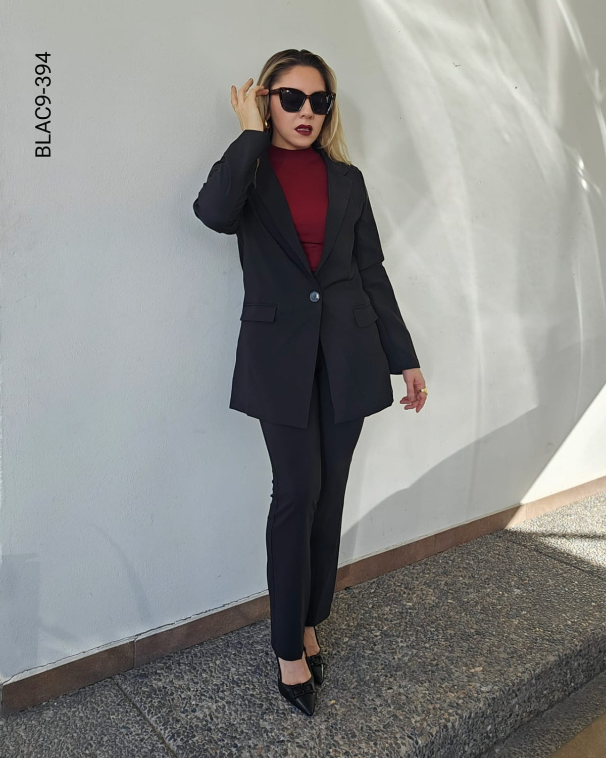 Blazer con botón negro I 394