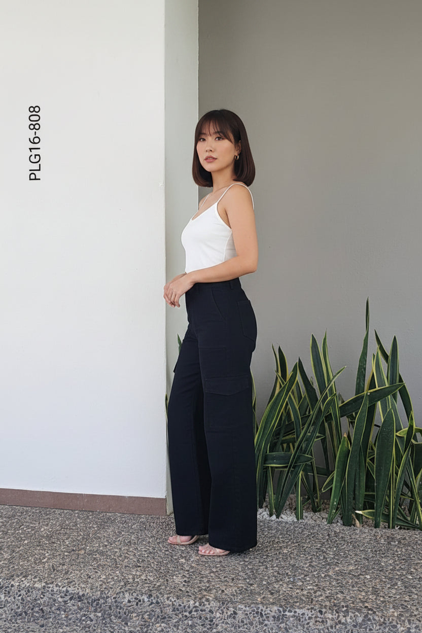Pantalón cargo negro  P 808