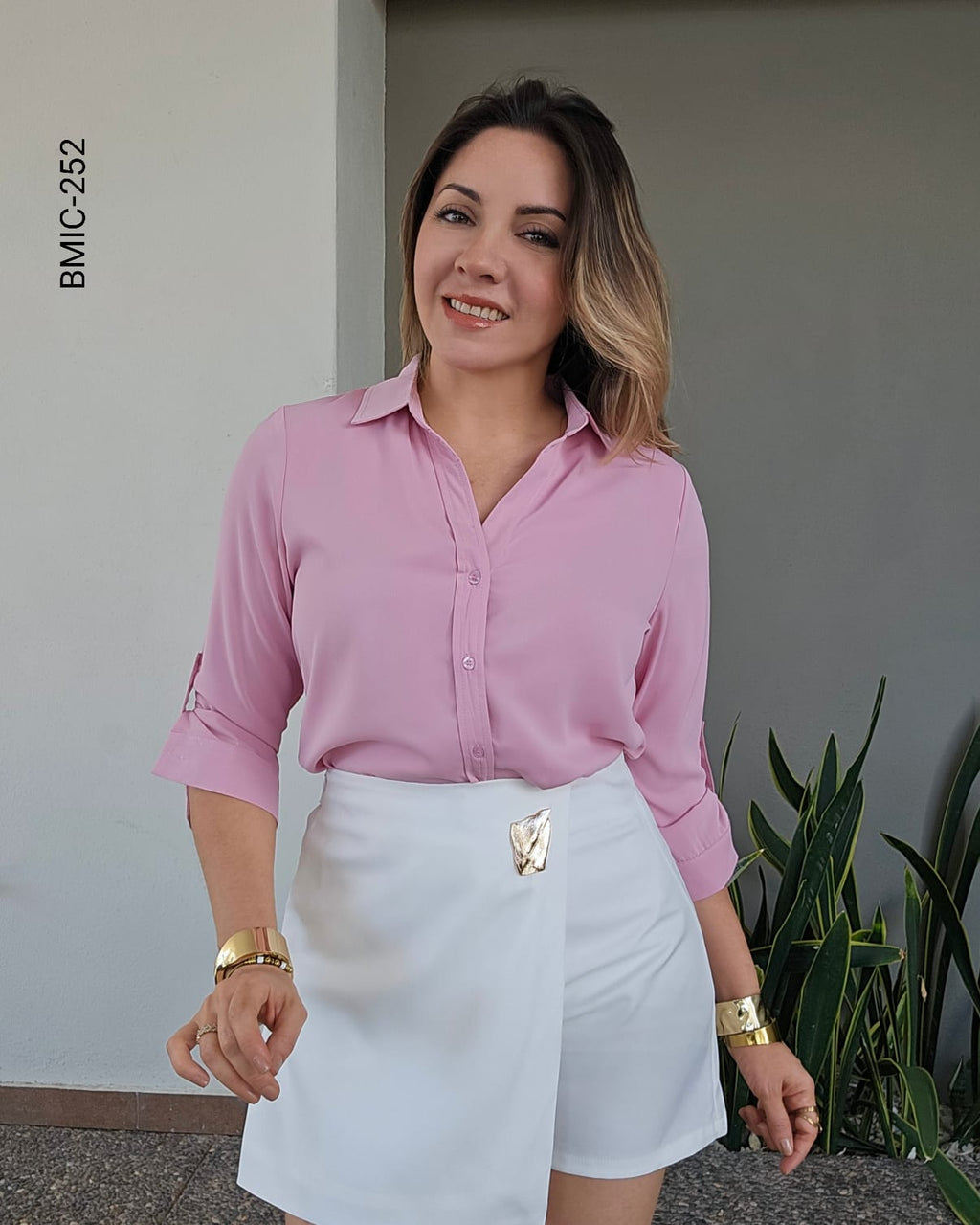 Skort short falda con detalle botón dorado J 8347